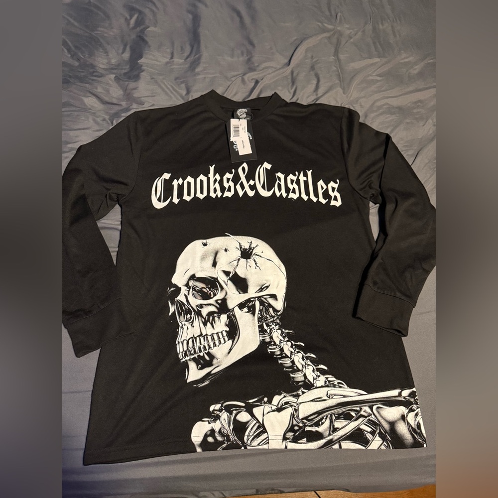 Crooks and castles long sleeve tee